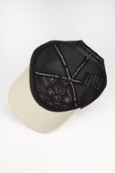 kartal logolu bej-siyah trucker sapka