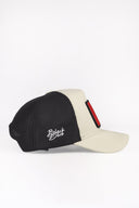 parmak logolu bej siyah trucker sapka